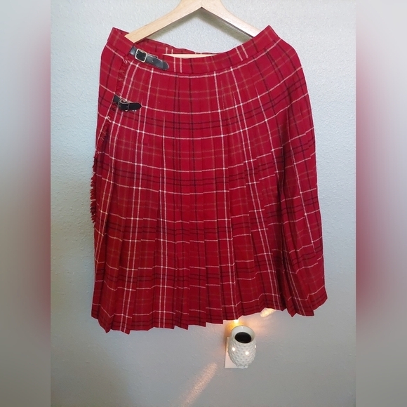 James Pringle Weavers of Inverness Scottish Kilt Red Plaid Wool 14 UK16 - Picture 1 of 9